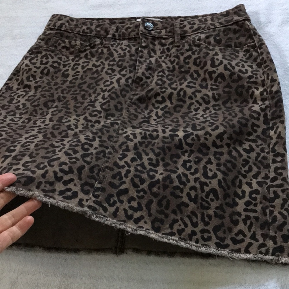 William Rast Leopard Print Mini Skirt - Picture 6 of 12